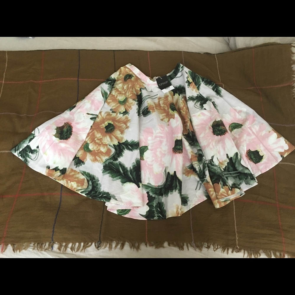NWT TOPSHOP floral mid-length skirt